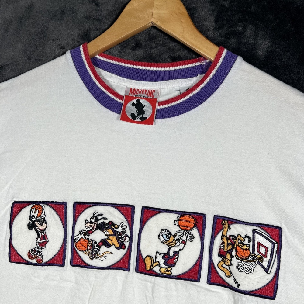 Vintage‎ Disney Shirt Mens XL White Disney Athletics Basketball Mickey Pluto 90s